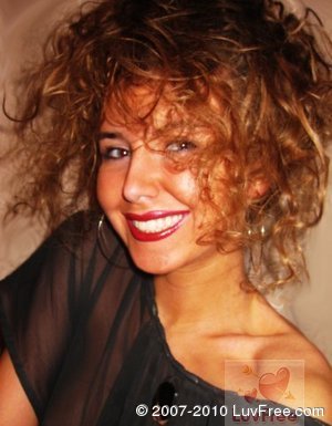 Elena318 - Aussiedatezone.com