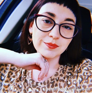 Makesmesmile - Aussiedatezone.com